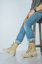 598 desert boots beige model